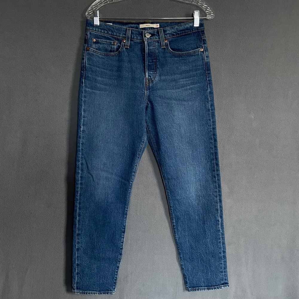 Levis Jeans Womens 28 Blue Wedgie Straight Premium Button Fly High Rise 30x28